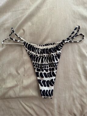 Benoa Swim Black and White Hebrew Shell Bottom - Limited Birthday